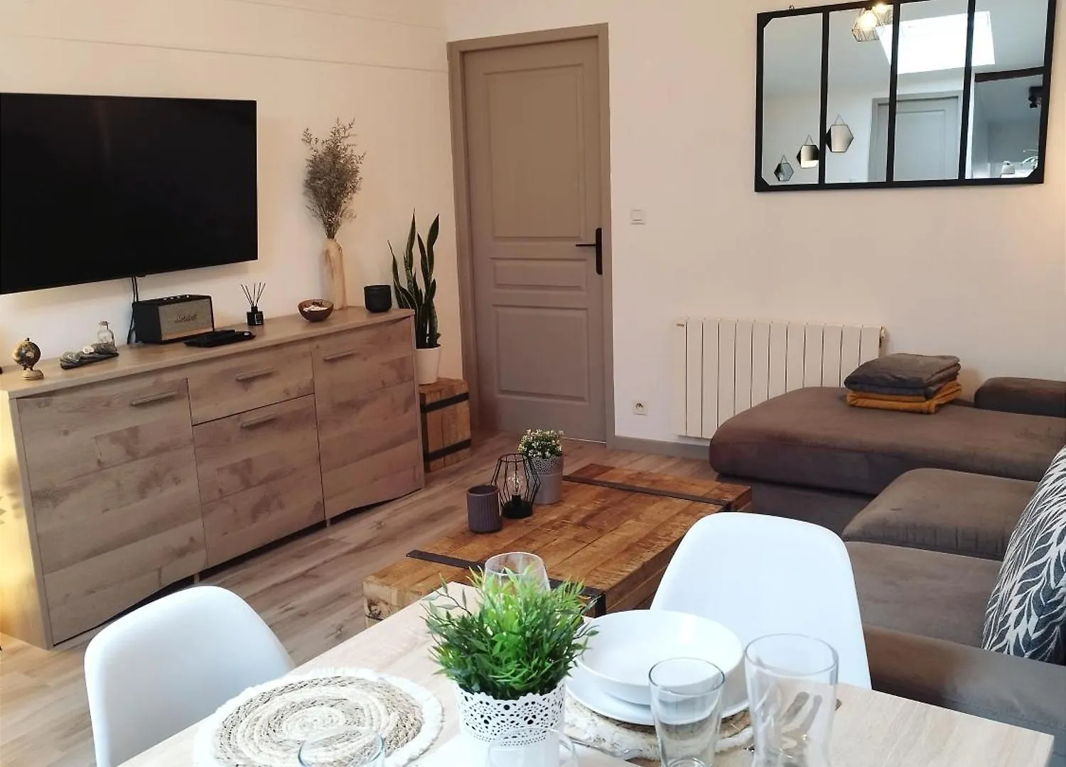 Apartment Sous Les Toits De Millau - Appartement Cosy Et Chaleureux France